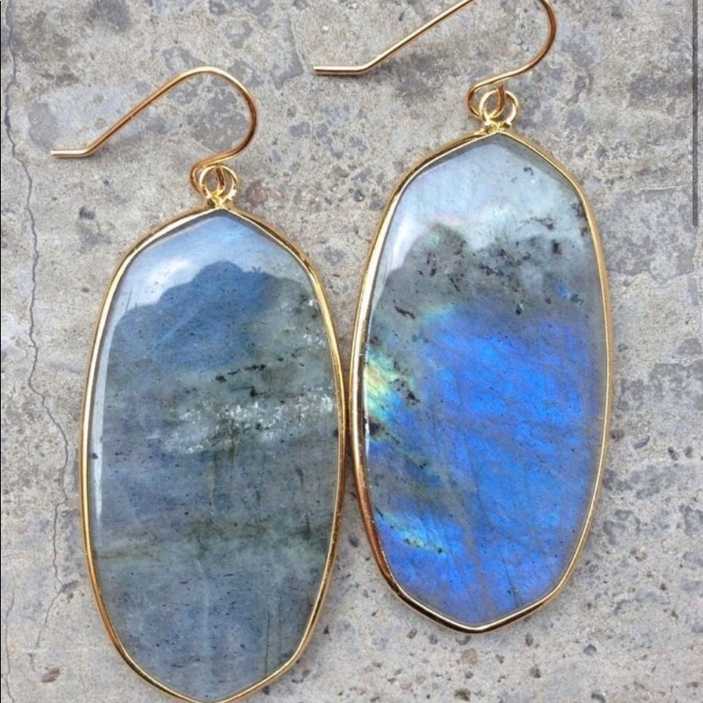 Dangle earrings
